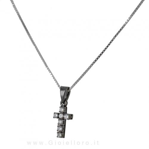 Collana con Ciondolo croce in oro brunito e diamanti ct 0.29