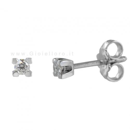 Orecchini punto luce con diamanti carati 0.10 G