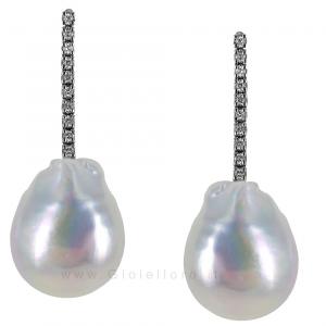 Orecchini con perle barocche e Diamanti 0.20 carati by Genesia