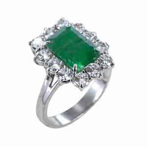 Anello rosetta grande Smeraldo oltre due carati e Diamanti  - gallery