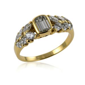Anello Vintage con Diamanti Baguette e Marquise