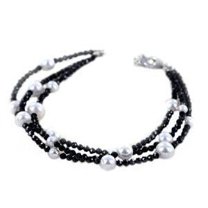 Bracciale in argento con perle freshwater e spinelli neri