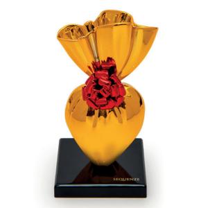 Oggettistica Scultura a forma di cuore con carta regalo oro e fiocco rosso H. 12 cm 