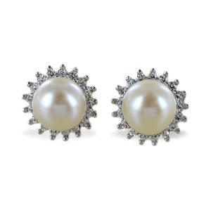Orecchini classici con perle contorno di zirconi