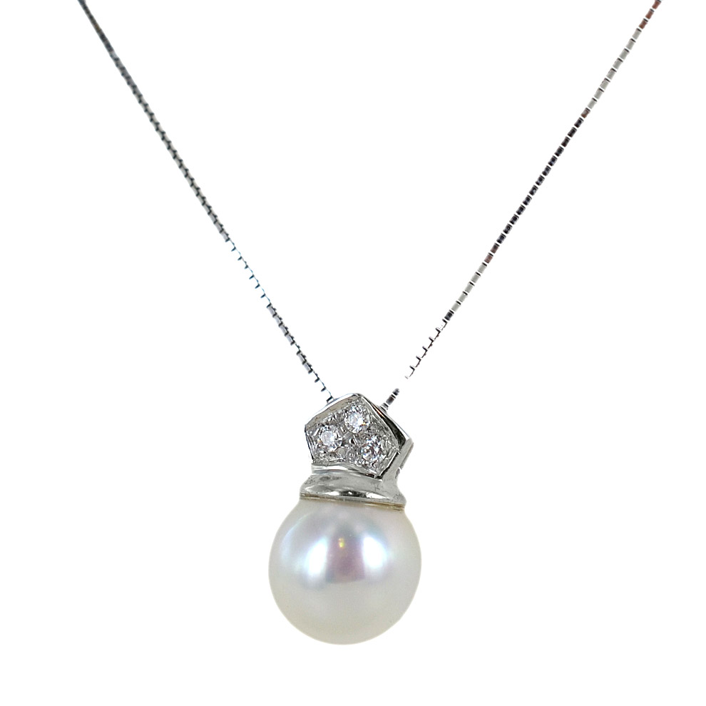 Collana con ciondolo perla Giapponese 7.50 mm e diamanti