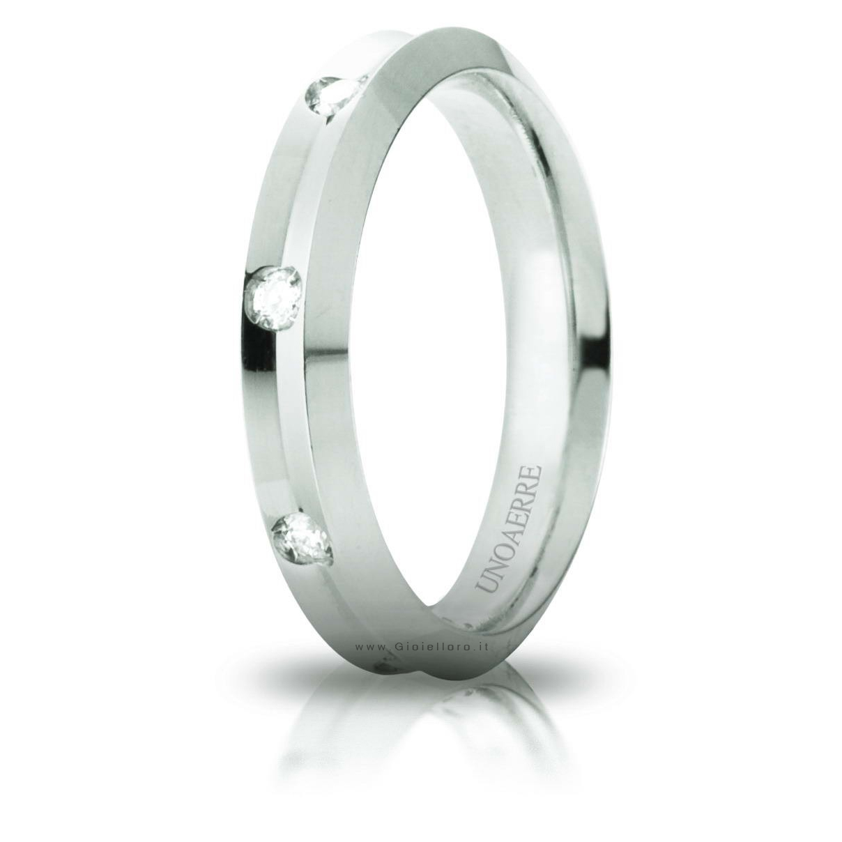 UnoAerre Brillanti Promesse Wedding Ring  8 Diamonds