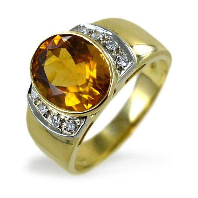 Anello classico con quarzo e diamanti