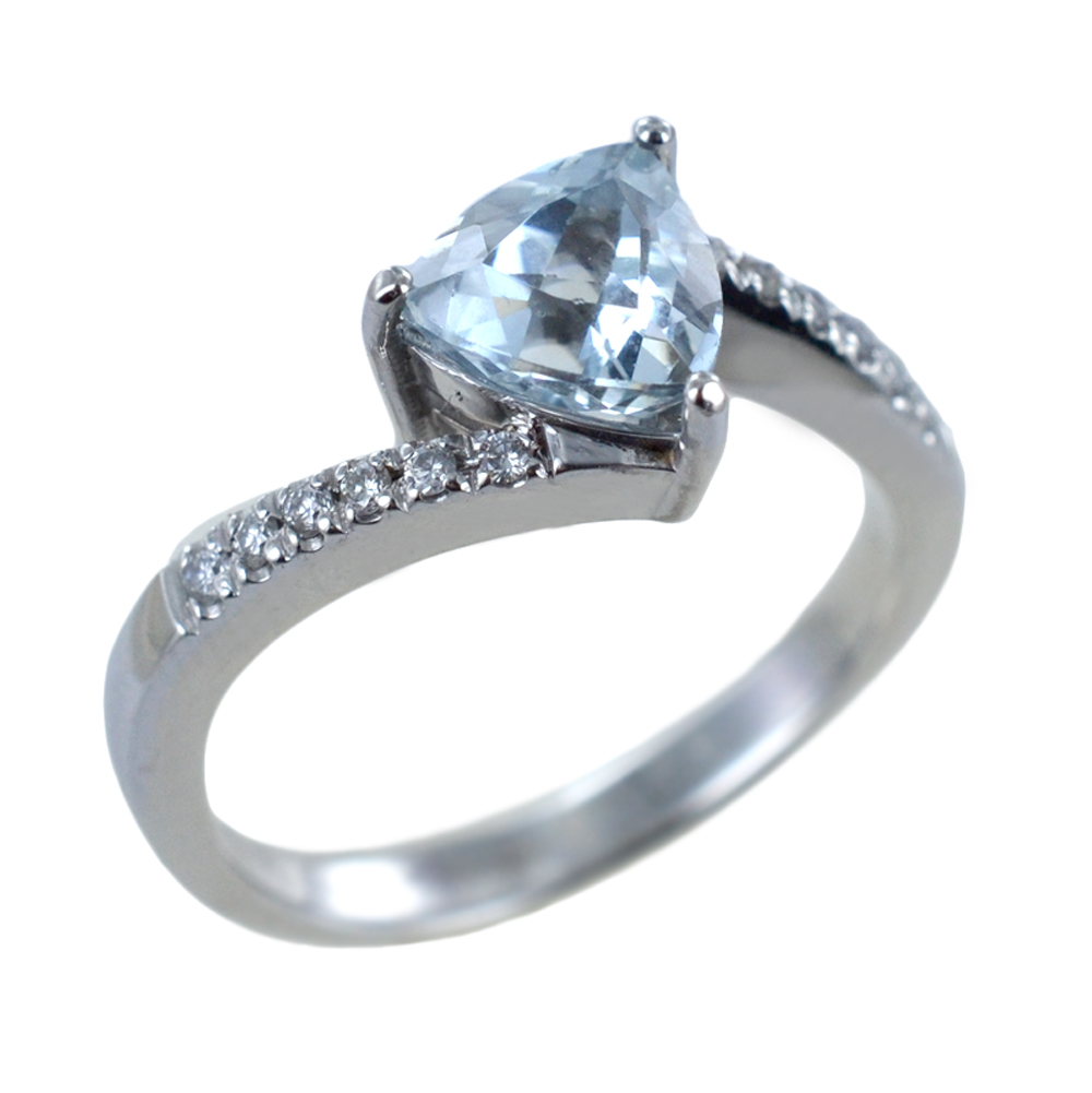Anello con Acquamarina taglio Trillion e diamanti sul gambo