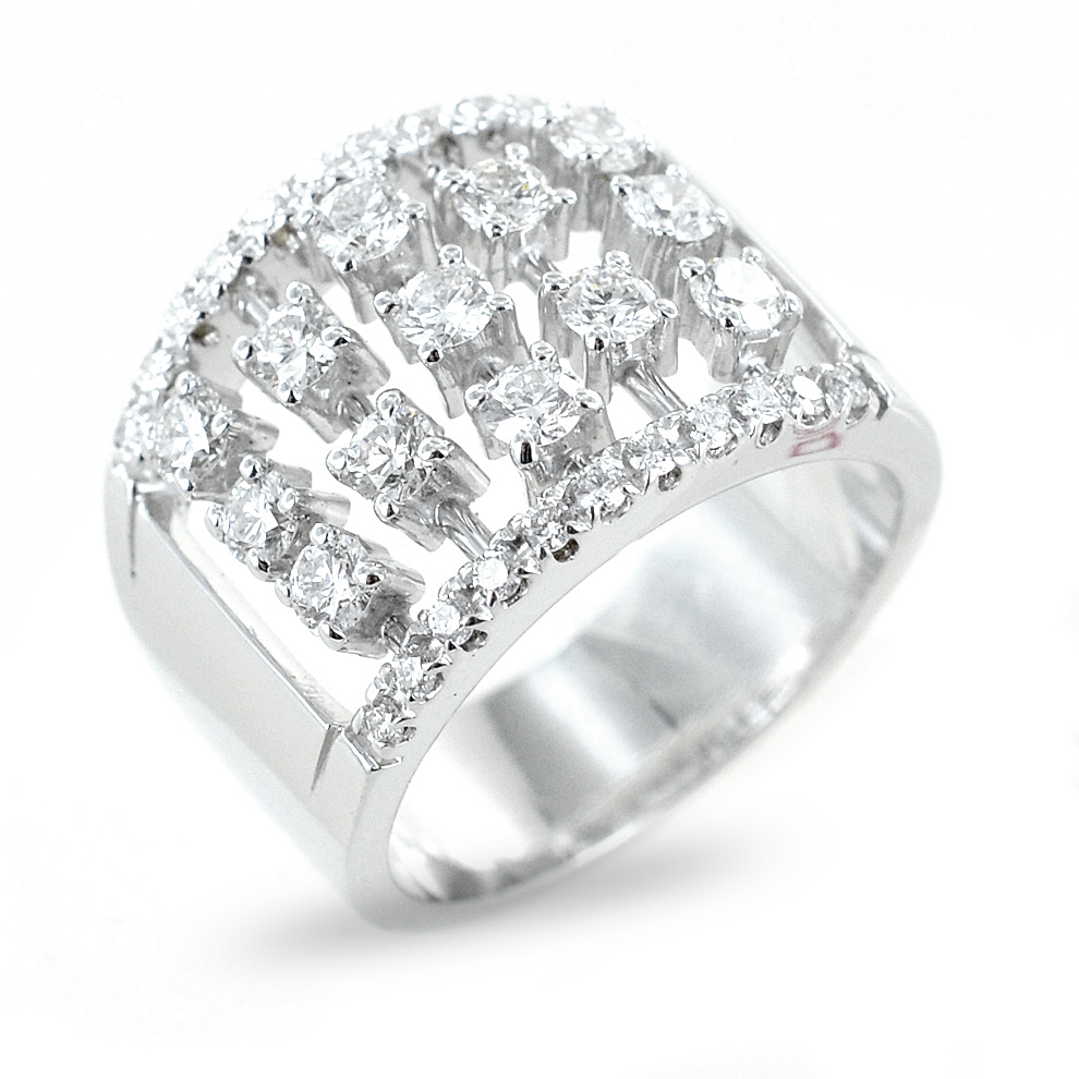 Anello fantasia tempestato da diamanti per oltre 1.00 un carato Gioielloro