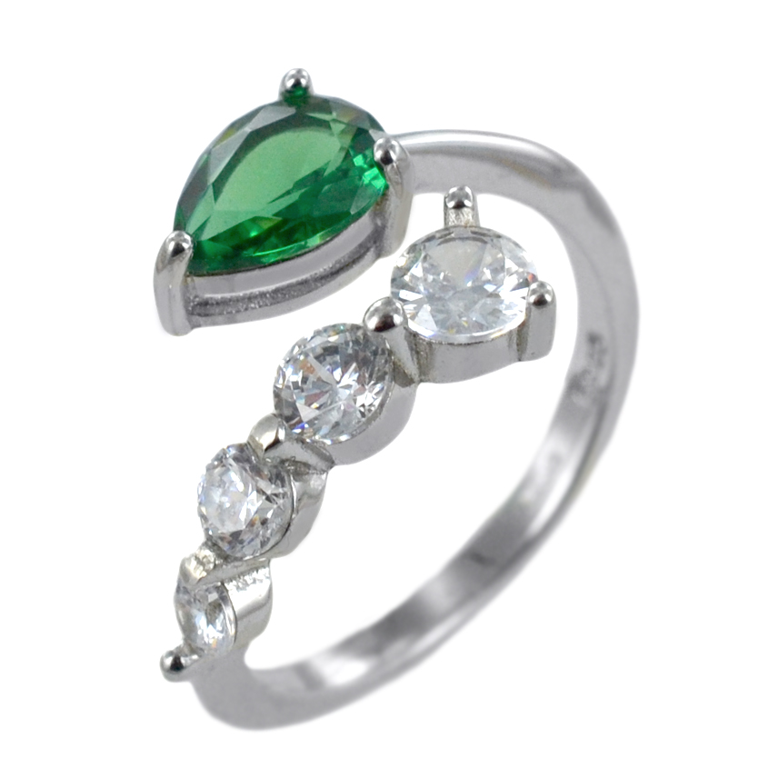 Anello in argento con zircone goccia verde smeraldo