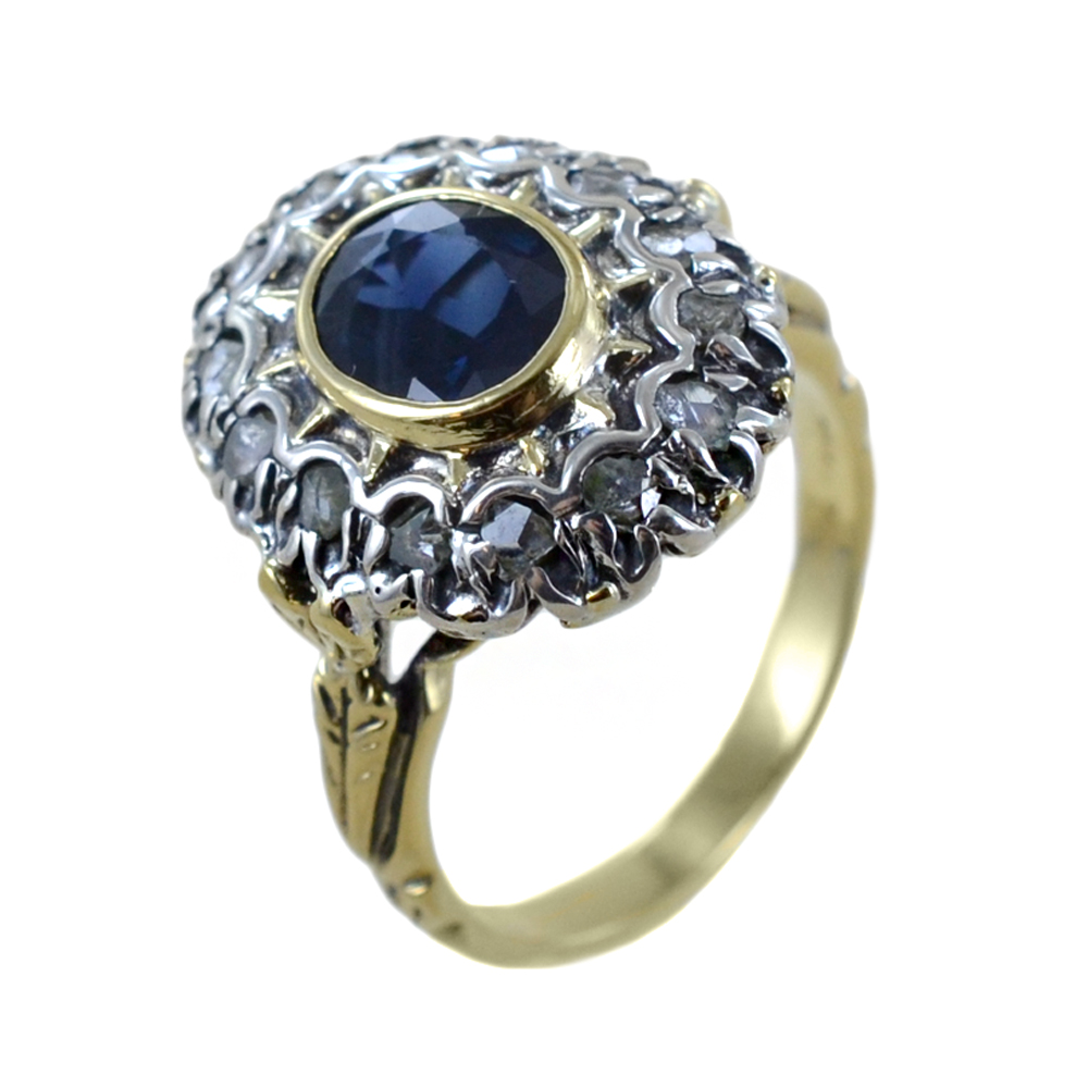 Anello Vintage stile Antico con Diamanti e Zaffiro Ovale
