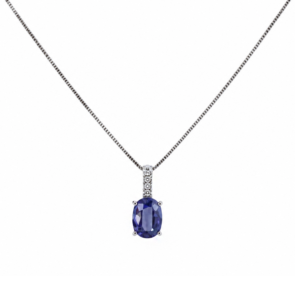 Collana con Zaffiro ovale oltre un carato e Diamanti