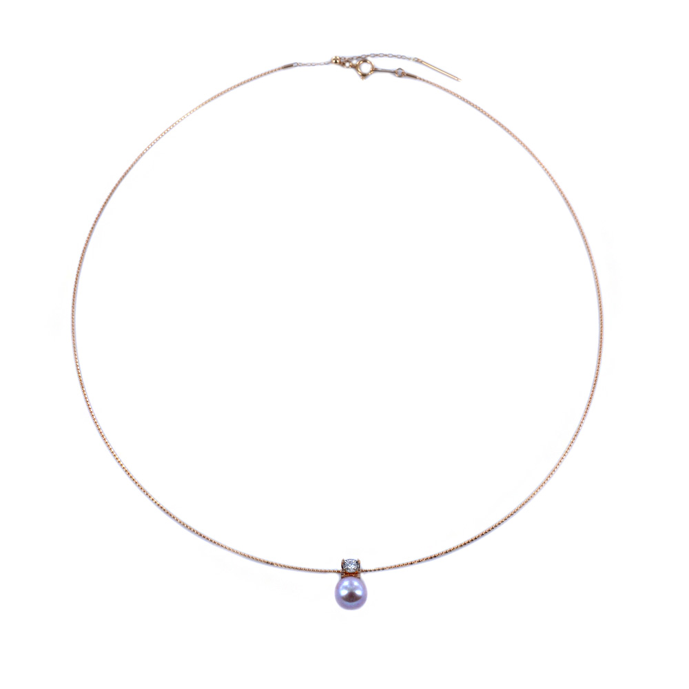 Girocollo rigido in oro rosa con perla di acqua dolce e diamante