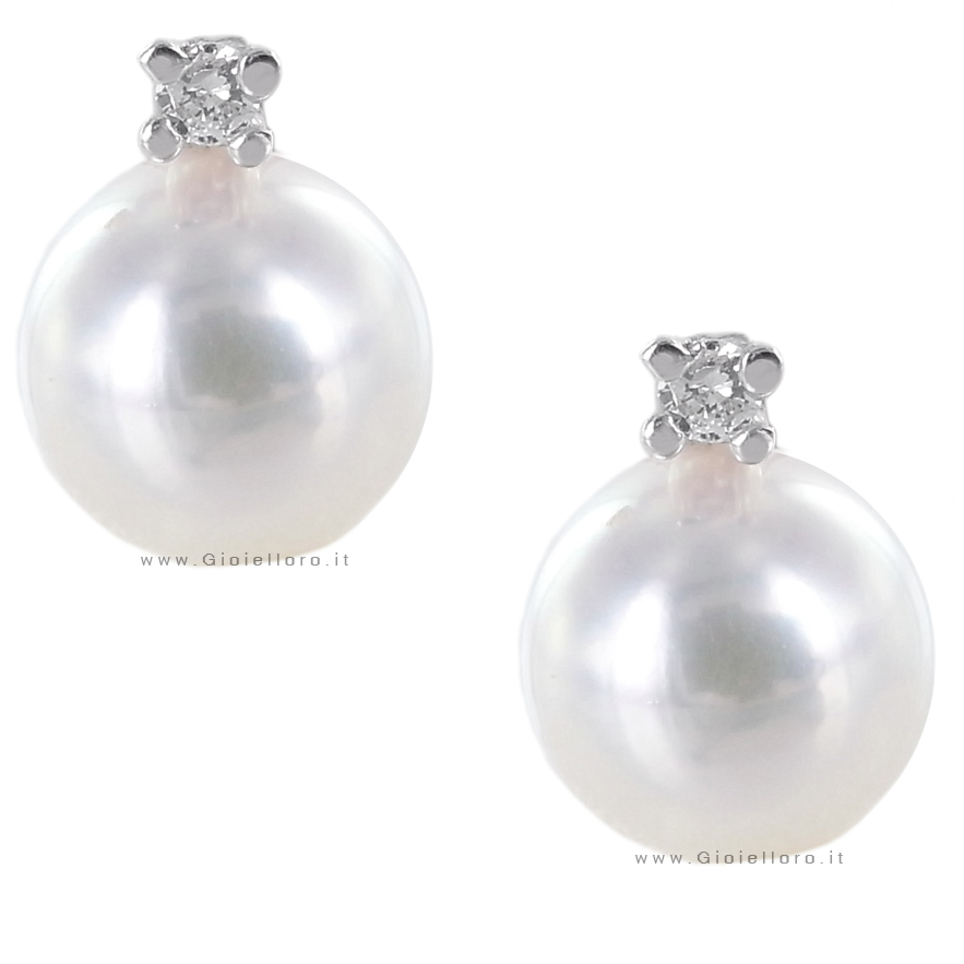 Orecchini di Perle AKOYA  7.50-8.00 mm e diamanti per carati 0.04