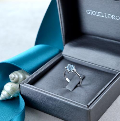 Anello di fidanzamento acquamarina sale