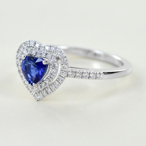 Anello con Cuore Zaffiro e doppio contorno di Diamanti Gioielloro La tu