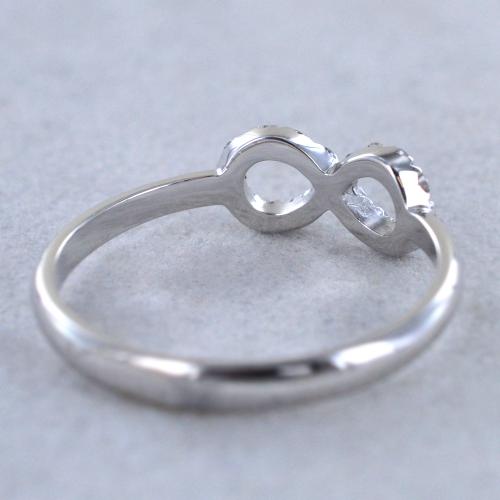 Anello con simbolo Infinito in oro e diamanti Gioielloro La