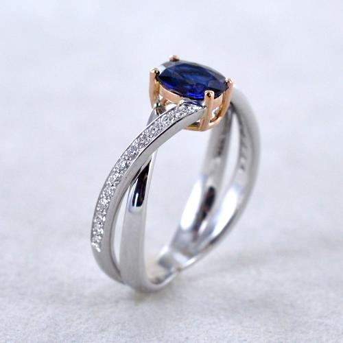 Anello con hotsell zaffiro blu