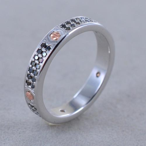 Fede in Argento Diana larga 5 mm. Colore Argento: Rodiato, Dorato o Rosa Rodiato Misura Anello 7