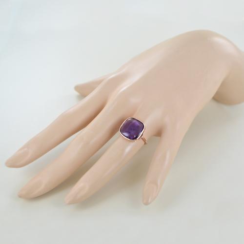Anello con pietra quadrata new arrivals