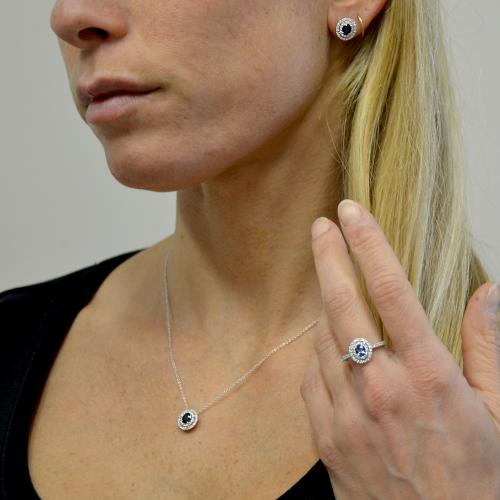 Anello Salvini collezione Dora Zaffiro con doppio contorno di diamanti Gioiel