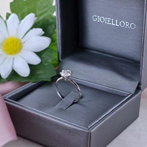 Anello un carato top