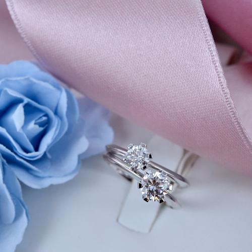 Anello solitario deals diamante grande