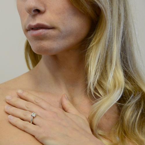 Anello da un carato top