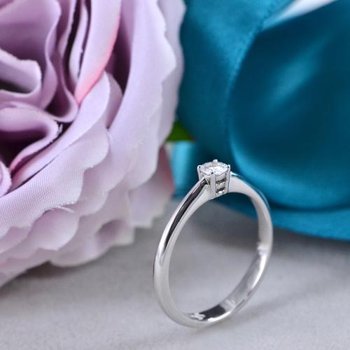 Anello Solitario medio con diamante da 0.15 carati Gioielli