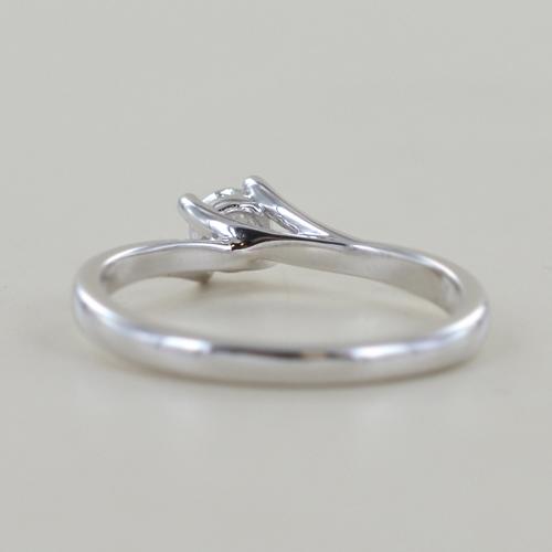 Anello solitario medio con diamante montatura Valentine intreccio 0.29 ct |  Gio