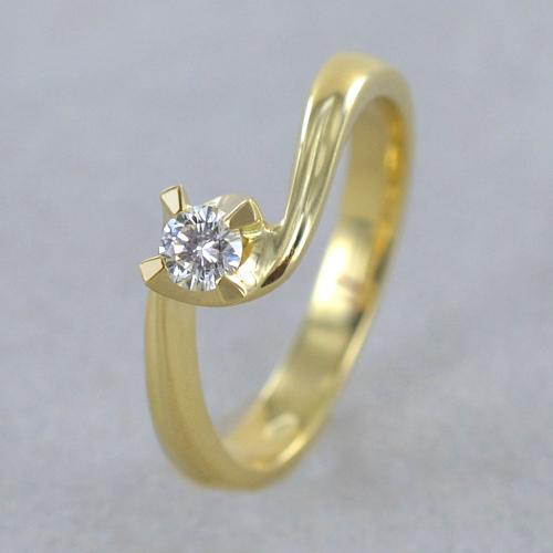 Anello solitario medio in oro giallo con diamante Abbraccio 0.18 carati Gioie