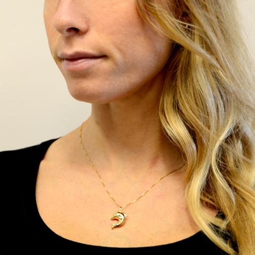 CARISSIMA Ciondolo Doppio Delfino Con Diamante 0.10ct In Oro Giallo 9ct Su Collana Curb - 46 Cm - Gioiello Italiano