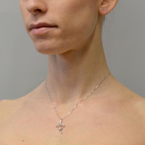 ZAVANA Collana Croce Donna in Argento Rodiato con Mini Ciondolo in Zirconi – Collana Elegante Regolabile con Sacchetto Regalo