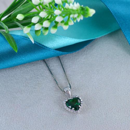 Collana con Ciondolo Cuore in oro bianco e zirconi bianchi e