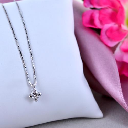 Collana con ciondolo punto luce grande Diamante 0.25 certificato
