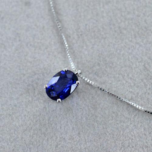 Ciondolo con zaffiro blu shop