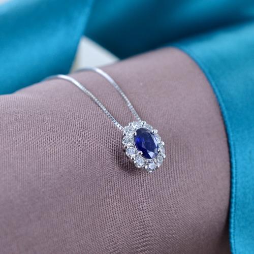 Collana con ciondolo Zaffiro ovale e diamanti in contorno Gioielloro La