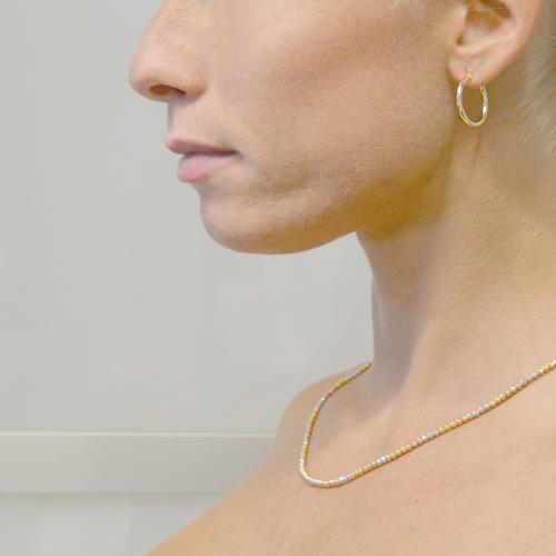 Never Say Never Orecchini A Cerchio Oro Giallo 18k Con Greca - 3,3 Cm, Tubo Quadrato 4mm, Peso 2,8g