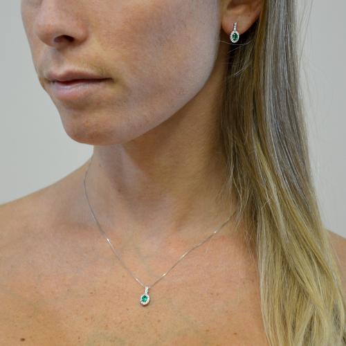 Orecchini Smeraldo pendenti contorno diamanti modello Maijikal Gioielli Raaja