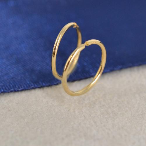Orecchini a cerchio in oro con diamanti effetto orecchini tennis
