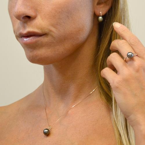 Parure Anello collana e orecchini di Perle tahiti con ciondolo