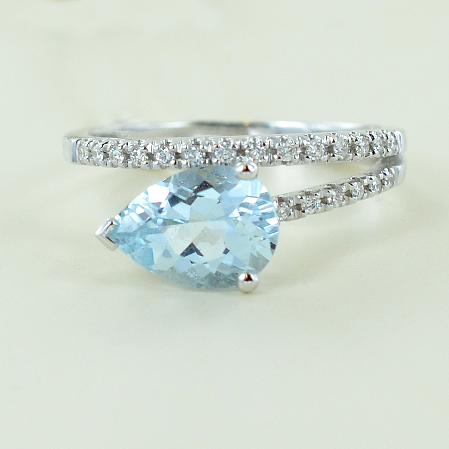 anello acquamarina goccia
