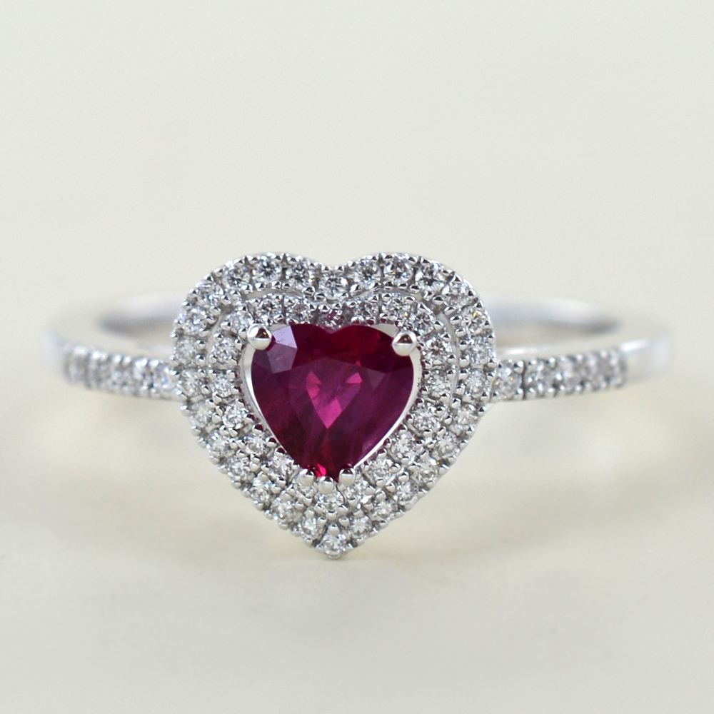 Anello con Cuore Rubino Birmania con doppio contorno di Diamanti Gioielloro.i