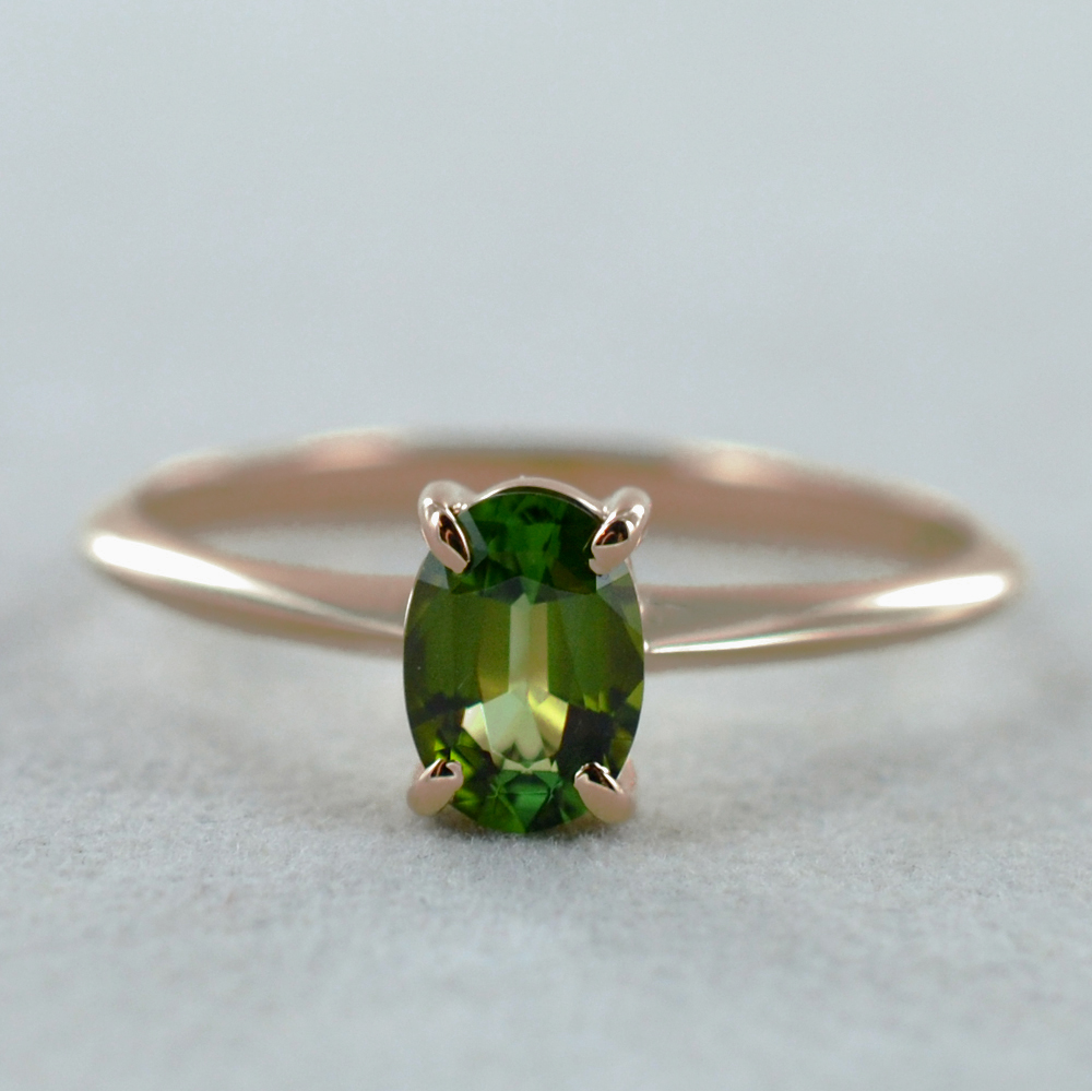 Anello con Tormalina Verde Ovale in oro rosa Gioielloro La tua gioieller