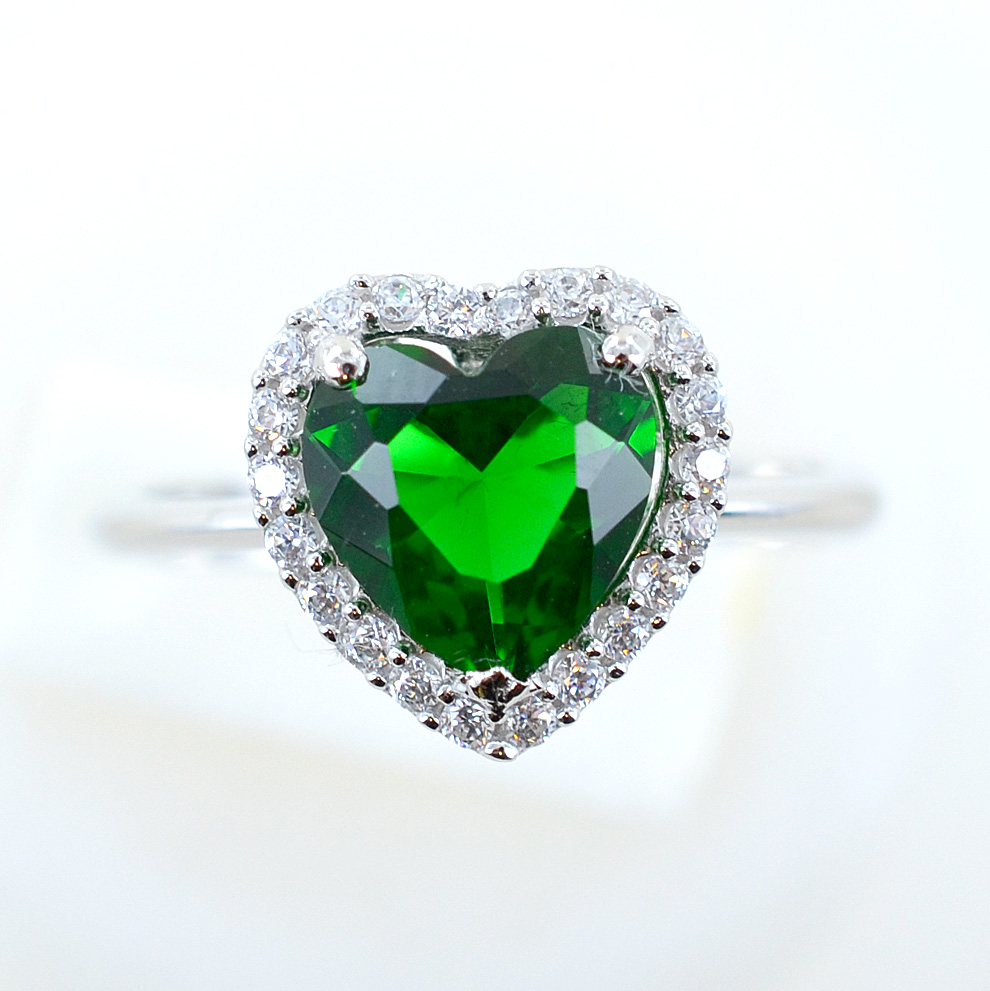 Anello cuore verde deals