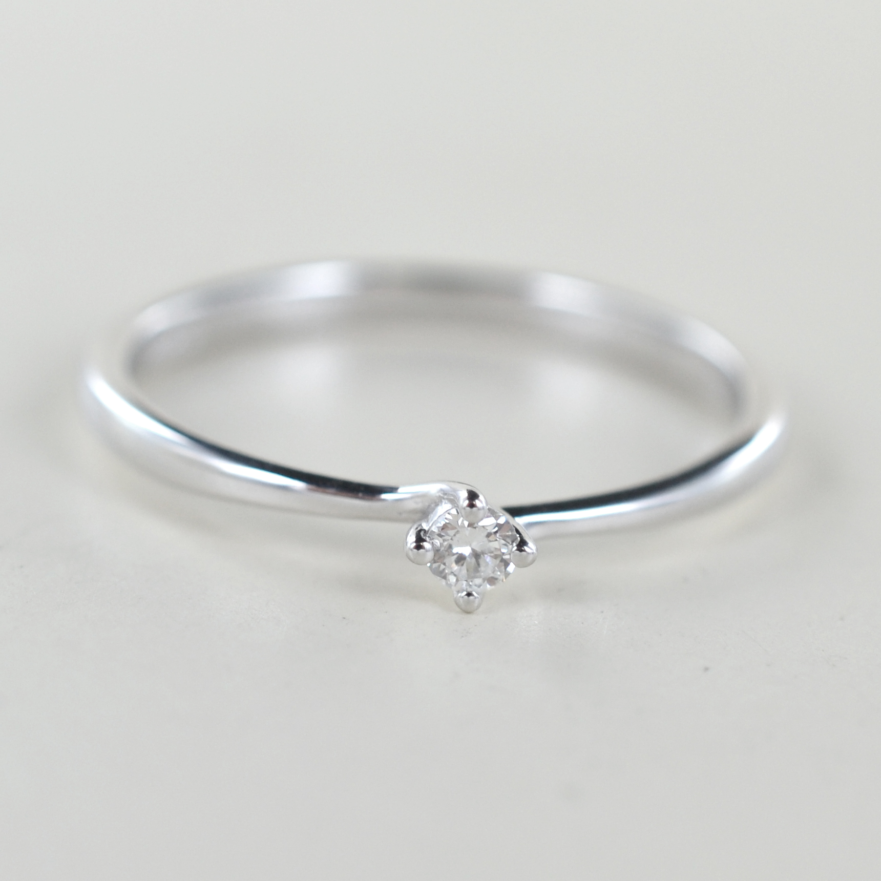 Les Poulettes Bijoux – Anello In Argento 925 Con Piccolo Solitario – Gioiello Di Autore In Cofanetto Regalo