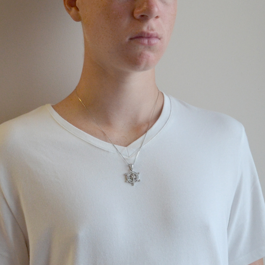 Punto Luce Ciondolo Uomo A Forma Di Ancora In Oro Bianco 18kt