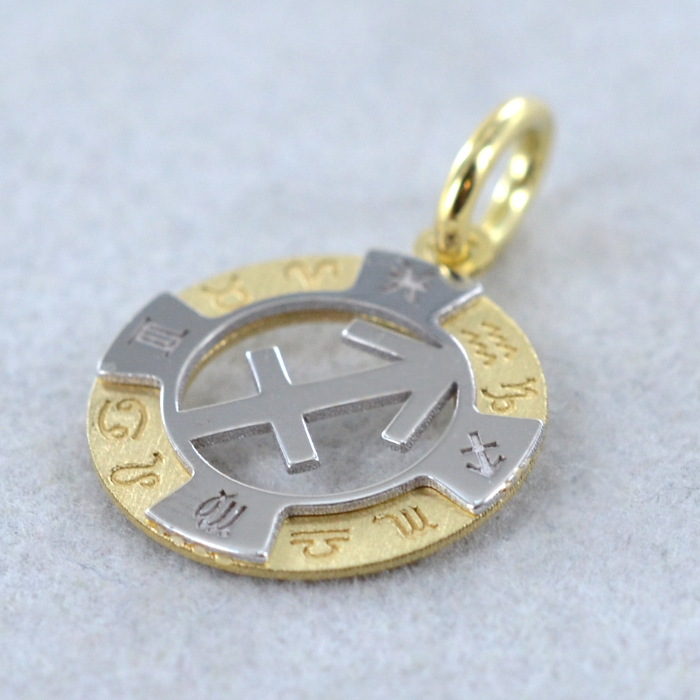 Ciondolo Zodiaco piccolo in oro giallo e bianco SEGNO SAGITTARIO