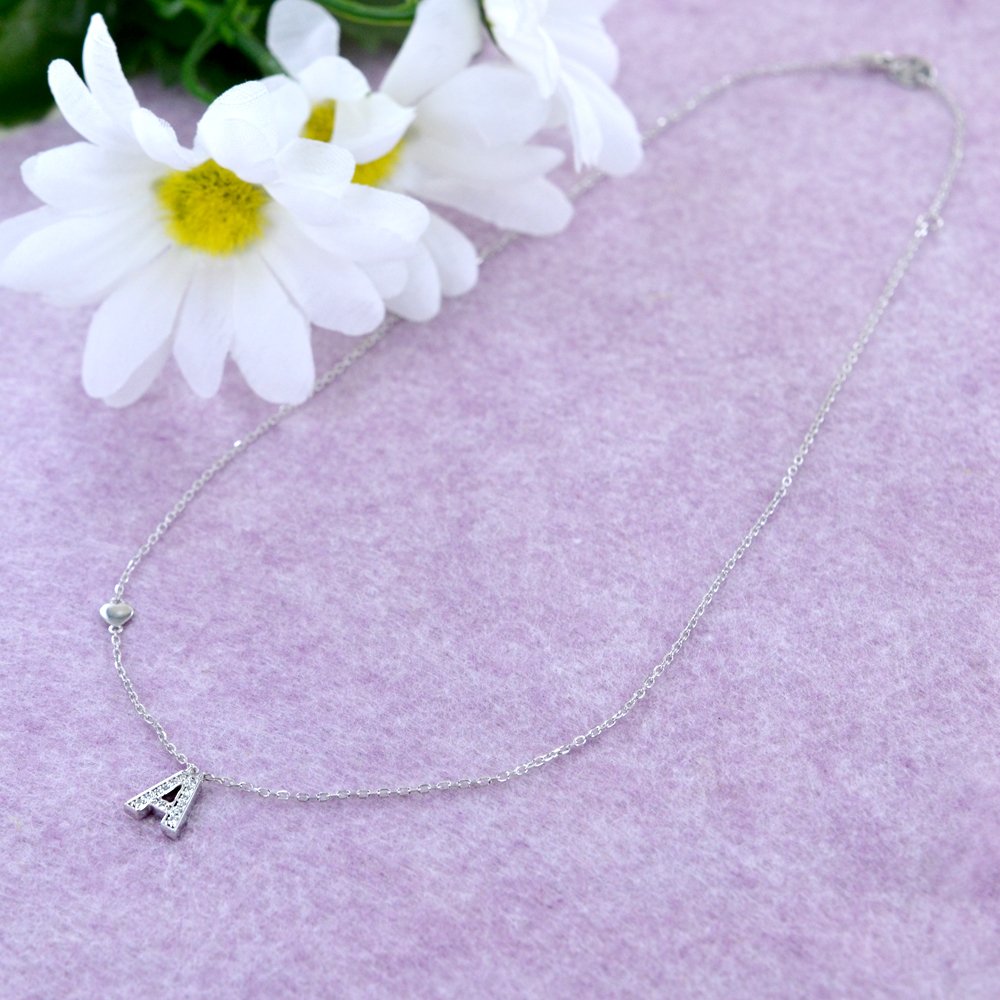 COLLANA CON CIONDOLO LETTERA INIZIALE O IN ARGENTO RODIATO ORO BIANCO E Zirconi