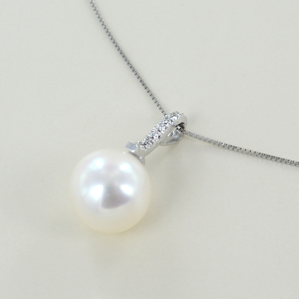 Collana di perline ciondolo bambolina - Gioielli - Collane - di Ppb